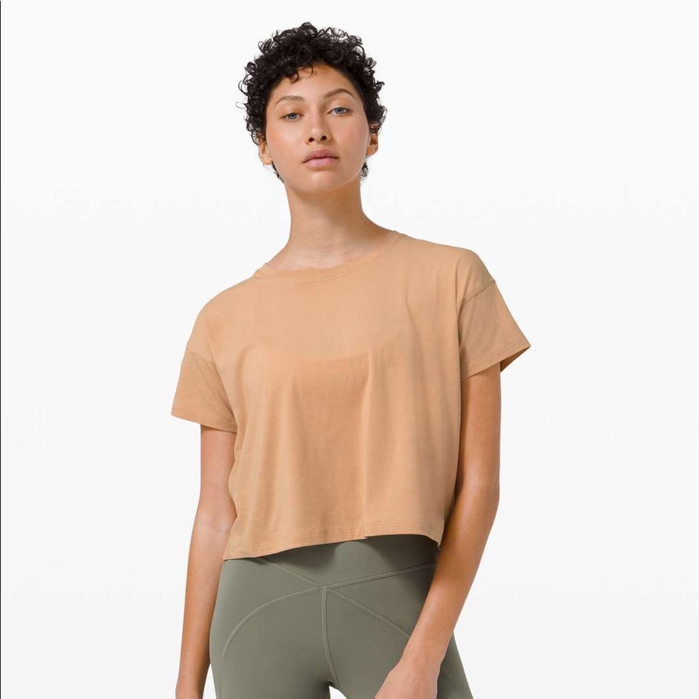 Rare BEECH WOOD Cates Tee Lululemon